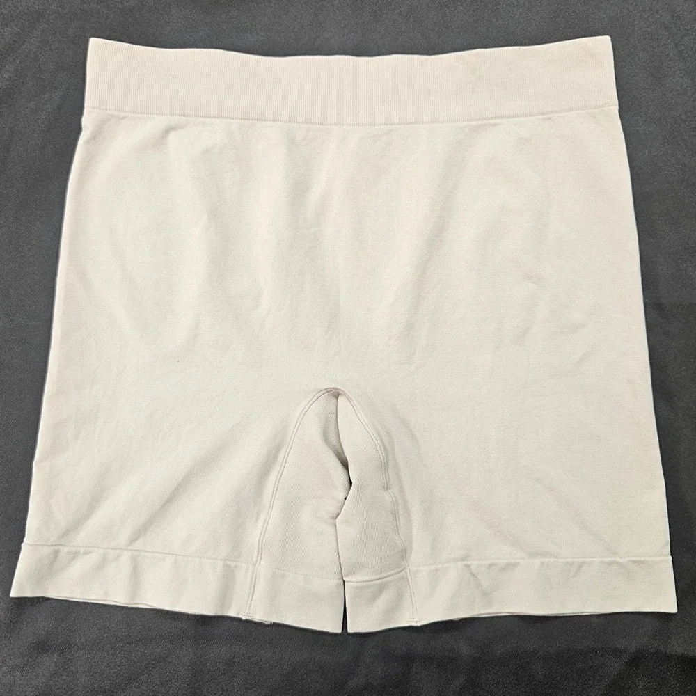 Maidenform seamless smoothing